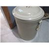 Image 3 : Imperial 15 Ga Crock with Lid & Contents
