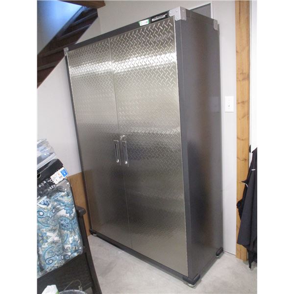 Mastercraft Checker Plated Locker with Key (36 x 18 x 68")