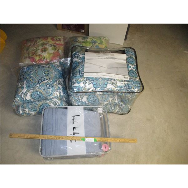 Blanket King with Pillows