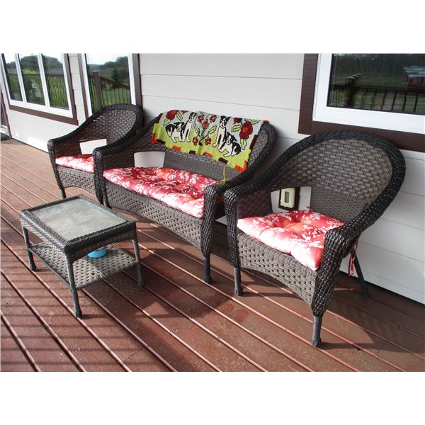 4 Piece Wicker Set with Cushion