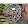 Image 2 : Small Cast Iron Patio Table with (2) Chairs