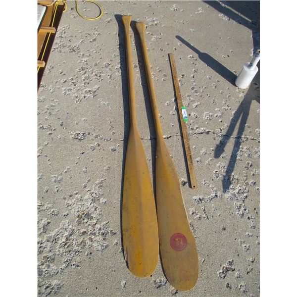 (2) Paddles