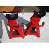Image 3 : 3 Ton Big Red Jack Stands