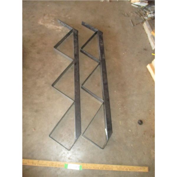 (2) 3 Step Stain Stringers