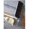 Image 2 : Rake, Cornbroom, Handle, Snow Shovel