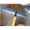 Image 3 : Rake, Cornbroom, Handle, Snow Shovel