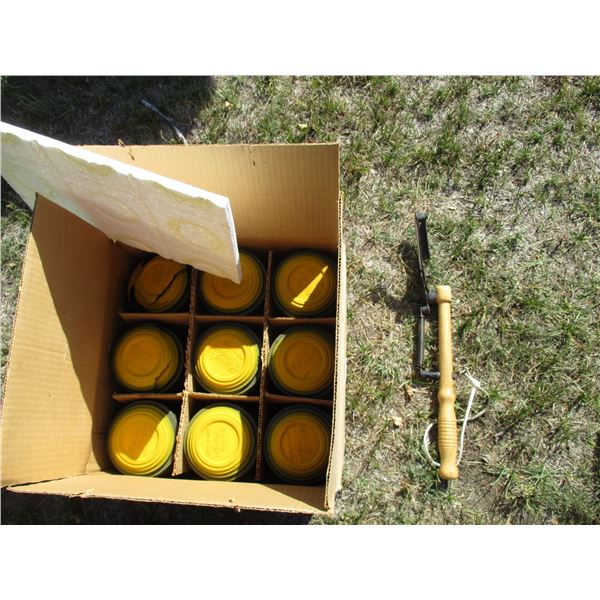 Trap & Skeet Targets with Hand Launcher