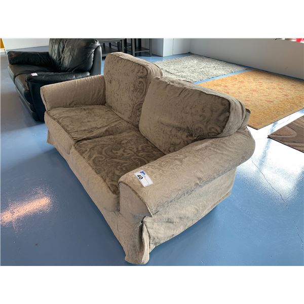 FABRIC UPHOLSTERED LOVESEAT