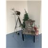 Image 1 : ACCENT CHAIR, 2 FLOOR LAMPS AND SMALL ARTIFICIAL X-MAS TREE W/ORNAMENTS