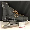 Image 1 : Bobby Hull Autographed Vintage CCM Skate Inscribed "The Golden Jet" With COA