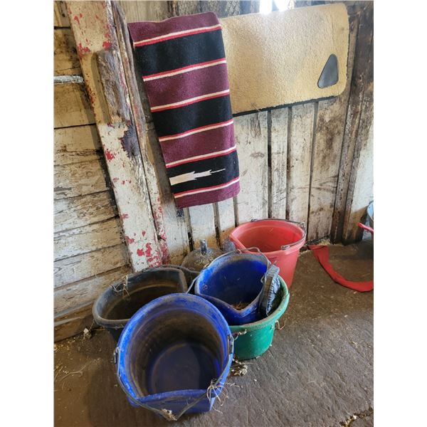 Blankets & pails
