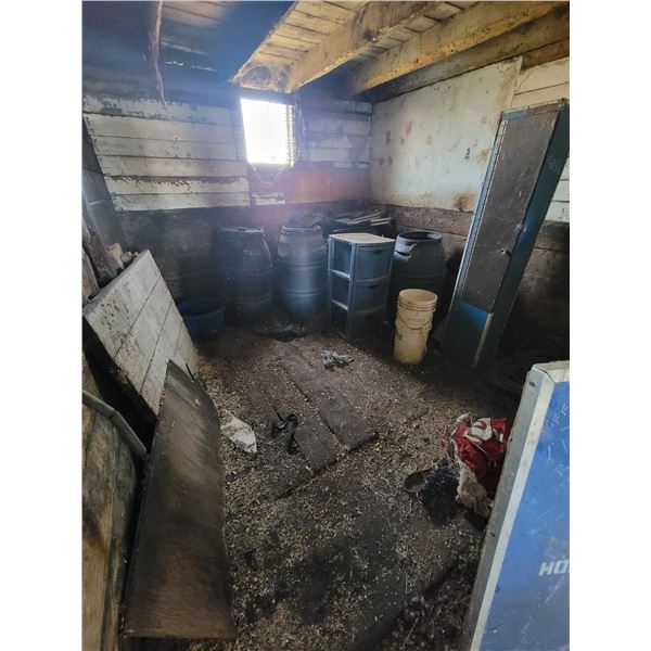 Contents of the room