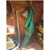 Image 14 : Contents in shed