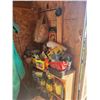 Image 15 : Contents in shed