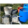 Image 2 : Barrels, tub, chairs