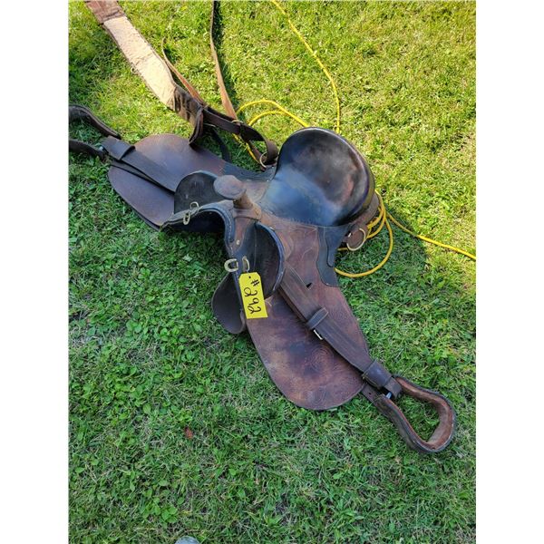 Western saddle