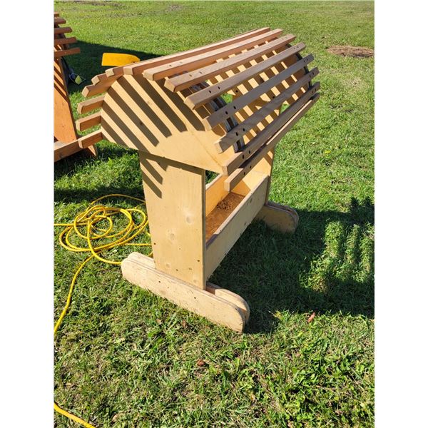 Saddle stand