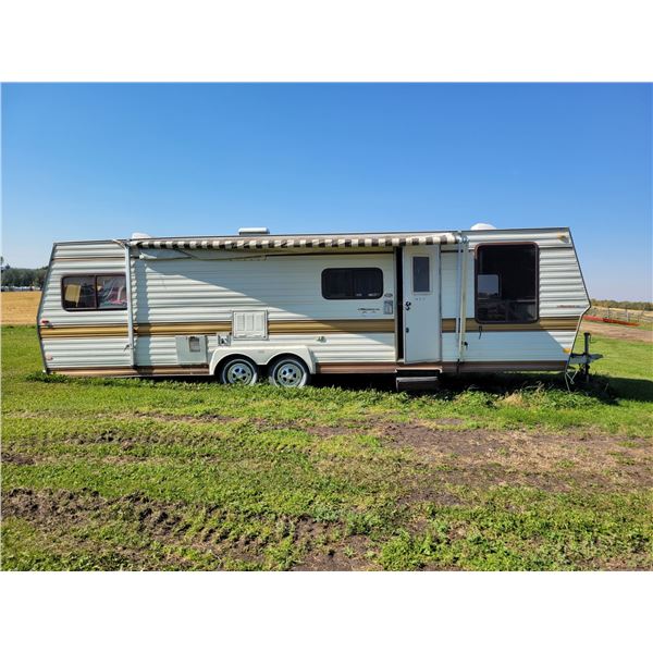 Holidare Holiday trailer c/w Lots of contents, roof needs repair