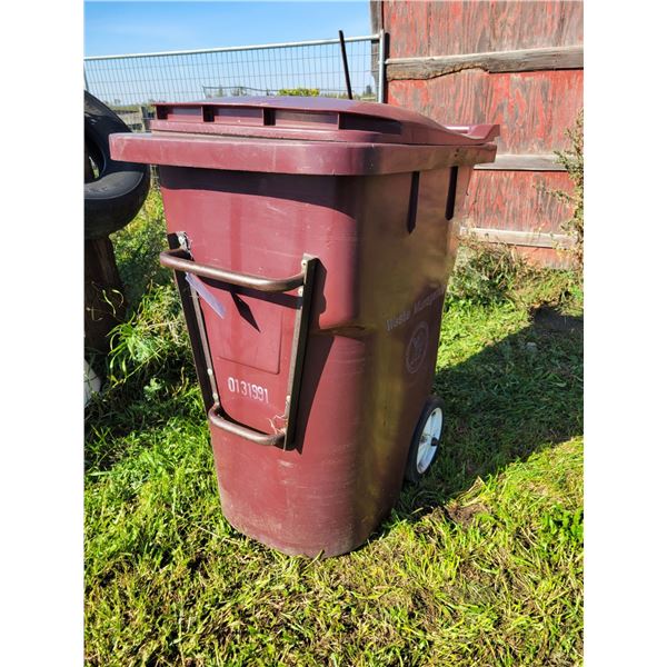Rolling plastic garbage container