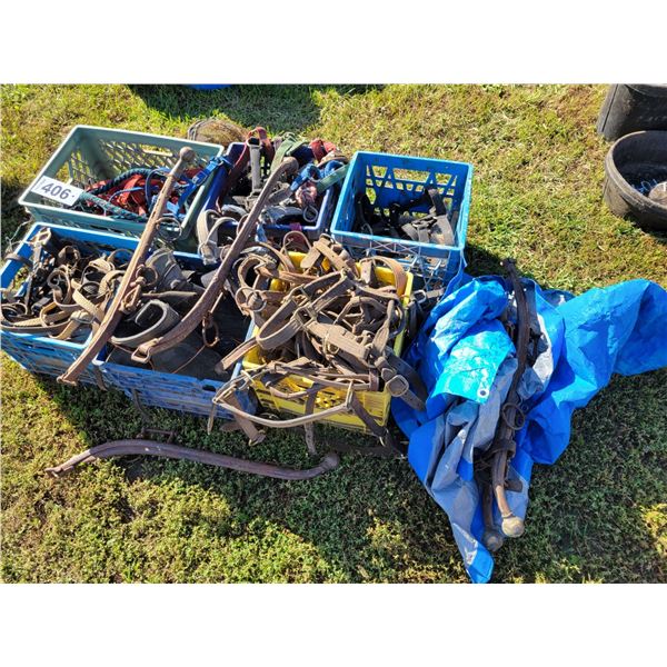 6- Containers of tack & 4- hanes