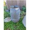 Image 2 : Barrels, dog house, cords