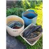 Image 7 : Barrels, dog house, cords