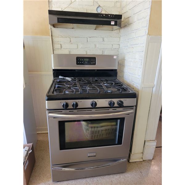 V.G. Frigidaire Stove, Gallery 30" Freestanding Gas Range