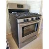 Image 2 : V.G. Frigidaire Stove, Gallery 30" Freestanding Gas Range