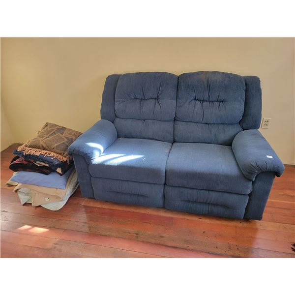 Recliner couch c/w qty of blankets and throw pillow