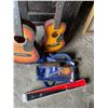 Image 2 : 2- Guitars & stand