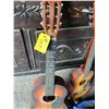 Image 3 : 2- Guitars & stand