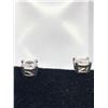 Image 2 : Set of 1.64 Carat Brilliant Cut Solitaire Stud Earrings