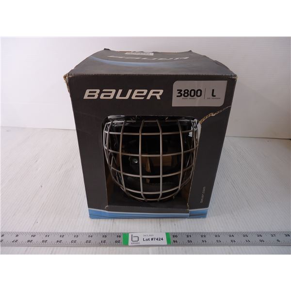 Bauer 3800 Size Large Hockey Helmet