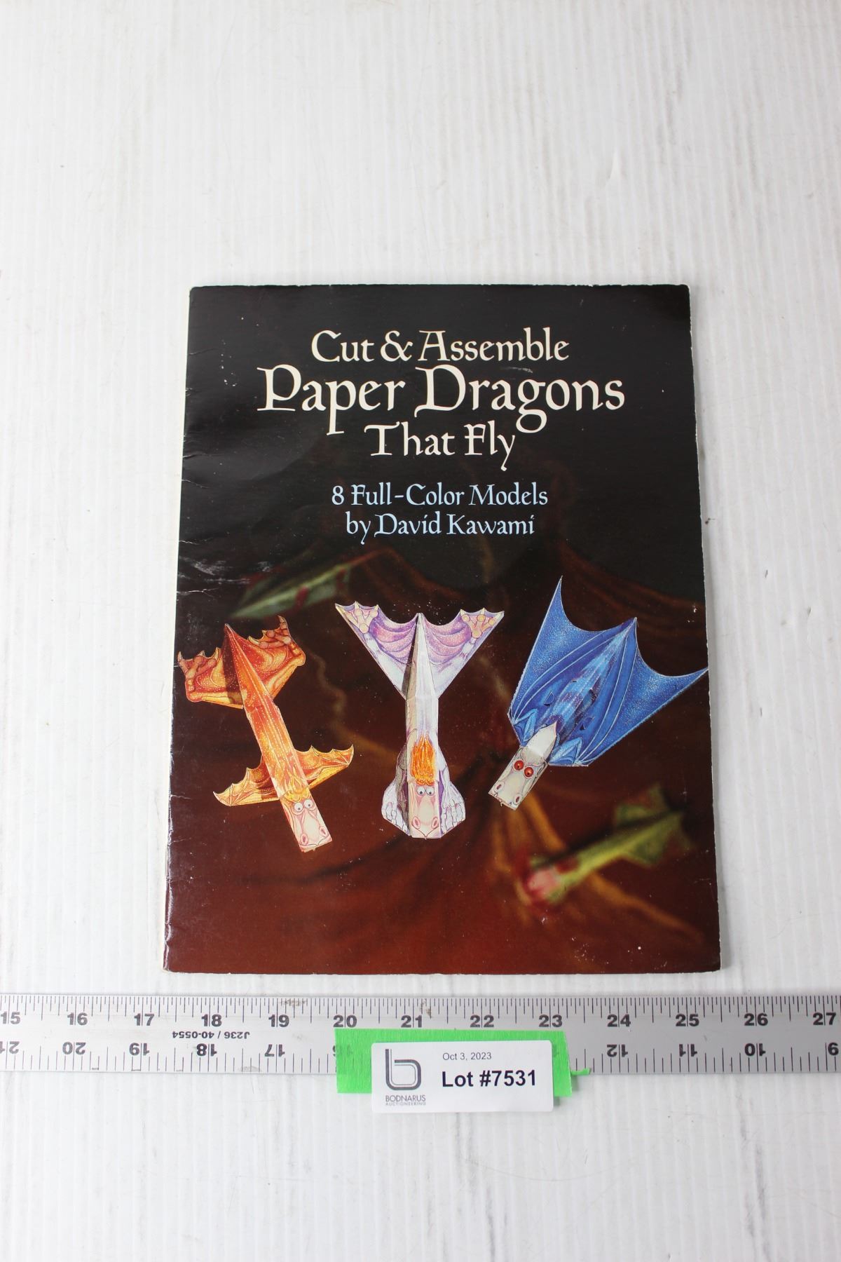 Fly Paper Dragon Cut and Assemble Paper Dragons That Fly Book - Bodnarus Auctioneering