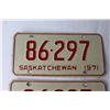 Image 3 : (2) 1971 Saskatchewan License Plates