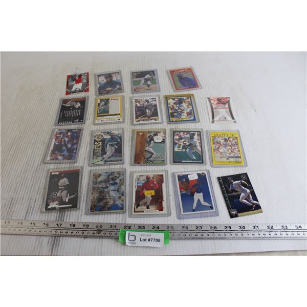 (19) Ken Griffey Jr. Baseball Cards - Majority Have Sleeves