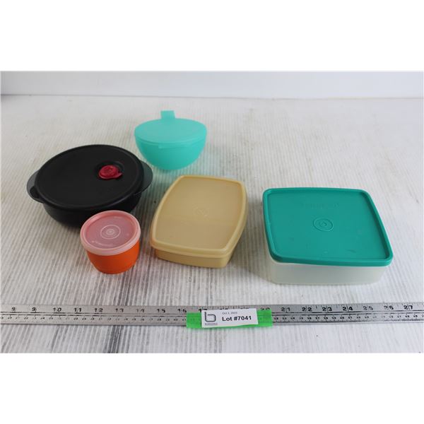 (5) Tupperware Containers