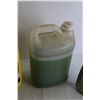 Image 4 : Anti-Freeze, Lawn Weed Out, Mysterious Liquid