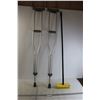 Image 1 : (2) Crutches, Broom