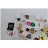 Image 2 : (25+) Assorted Pins