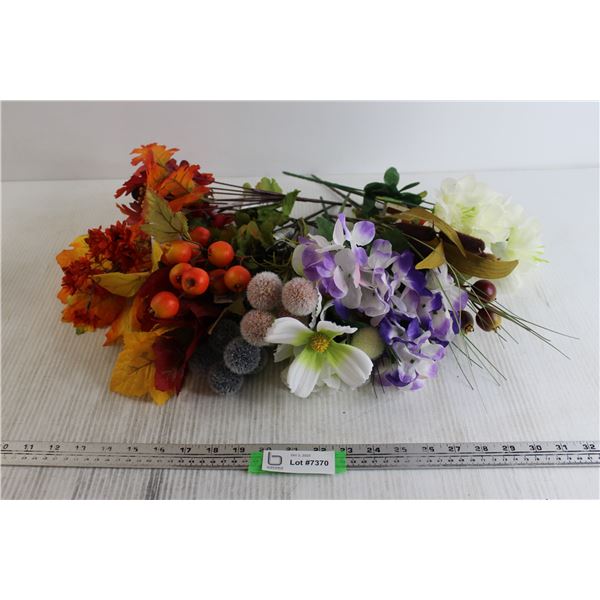 (17) Assorted Silk Flowers and Nature Pieces