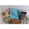 Image 2 : Kitchen Assortment - Grater, Mandolin, Liquid Measuring Cup, Misc.