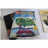 Image 3 : (2) Paddles, (3) Road Atlas Books