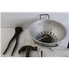 Image 3 : Colander, Leg Lifter, Hammer, (10+) Small Birds