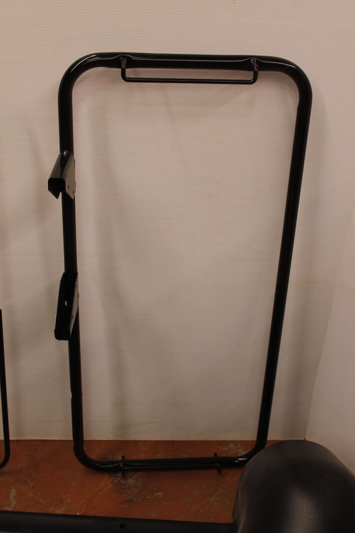 * Simplicity/Snapper Rear Bagger Kit - Appears to be Complete