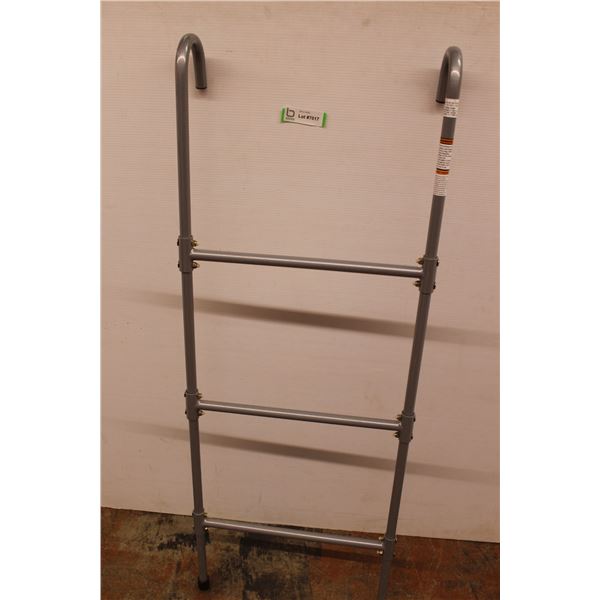 * Aluminum Pool Ladder - 48" Tall