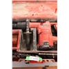 Image 4 : Hilti TE72 Hammer Drill and Case (Cases Handle is Broken, Heavy)