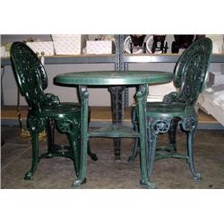 Table/Chairs