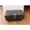 Image 1 : *Metal Trunk on Legs - 14 1/2" x 17" x 30"