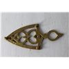 Image 5 : Brass Trivet